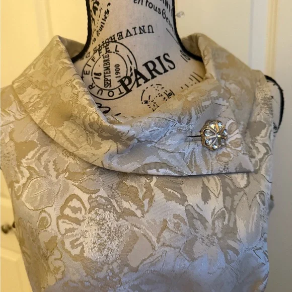 Tahari dress - Picture 2 of 8